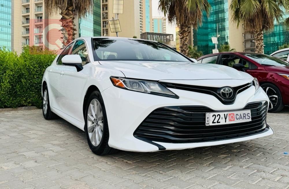 تۆیۆتا کامری